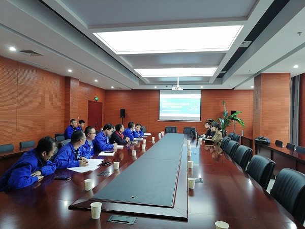 5月10日，彬州公司綠色工廠創(chuàng)建啟動(dòng)會在行政會議室召開，渭化集團(tuán)副總經(jīng)理段立波、彬州公司副總經(jīng)理、生產(chǎn)部部長張安平等相關(guān)單位負(fù)責(zé)人參會.jpg